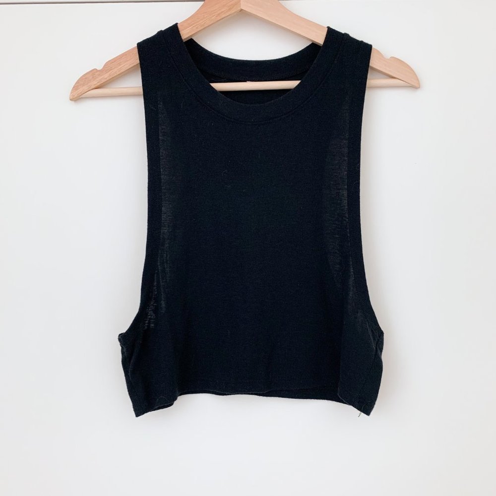 Alo Yoga Black Crop Heat Wave Tank S